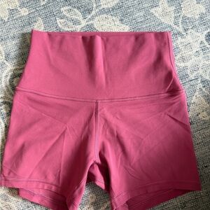 Lululemon Align High-Rise short 4”